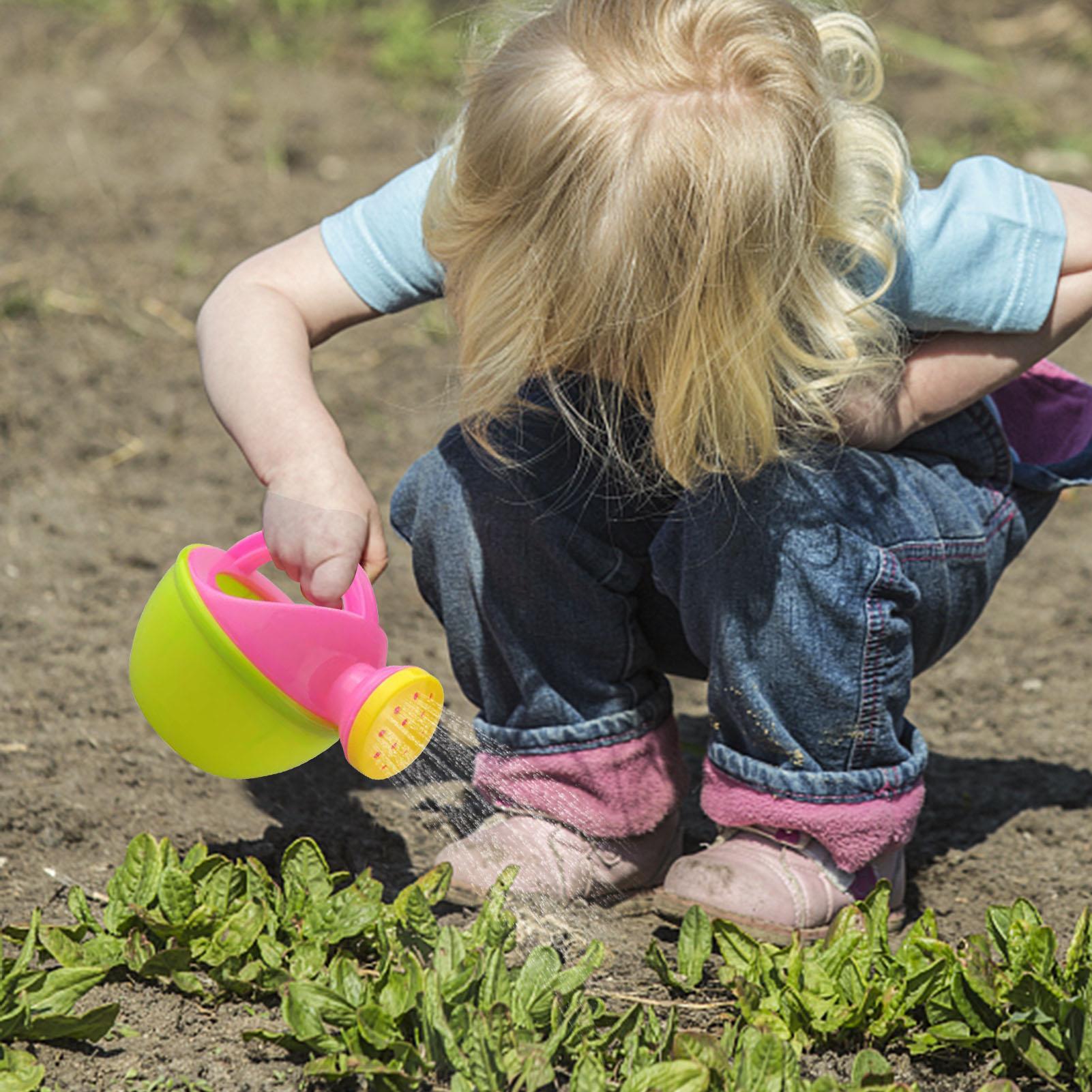 Mini arrosoir coloré en plasti - Gardening Tools Girls avis et prix