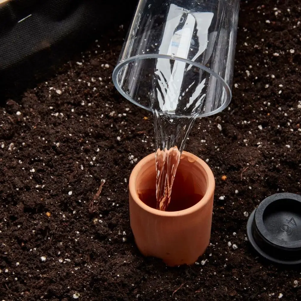 Pot en céramique auto-arrosant - Self-Watering Planter avis et prix